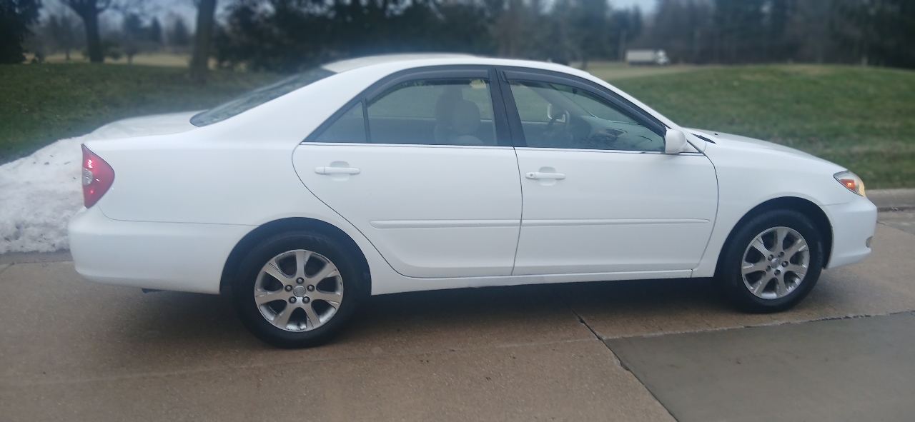 Toyota Camry LE Auto (Natl) 2004