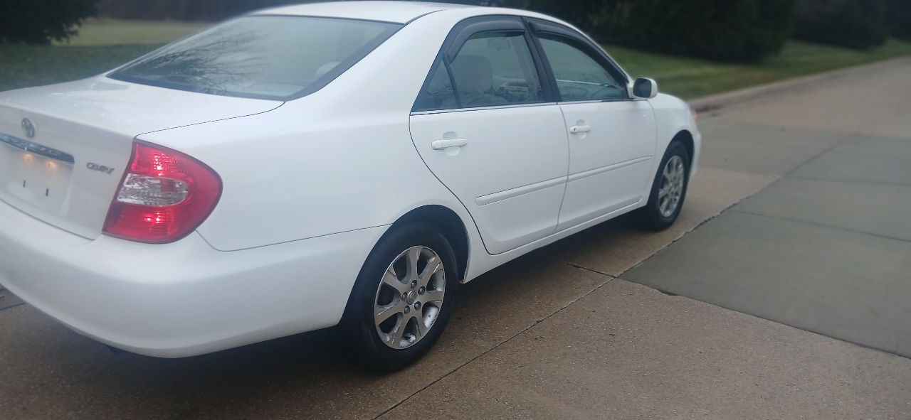 Toyota Camry LE Auto (Natl) 2004