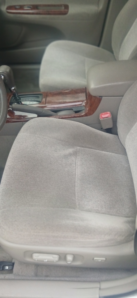 Toyota Camry LE Auto (Natl) 2004