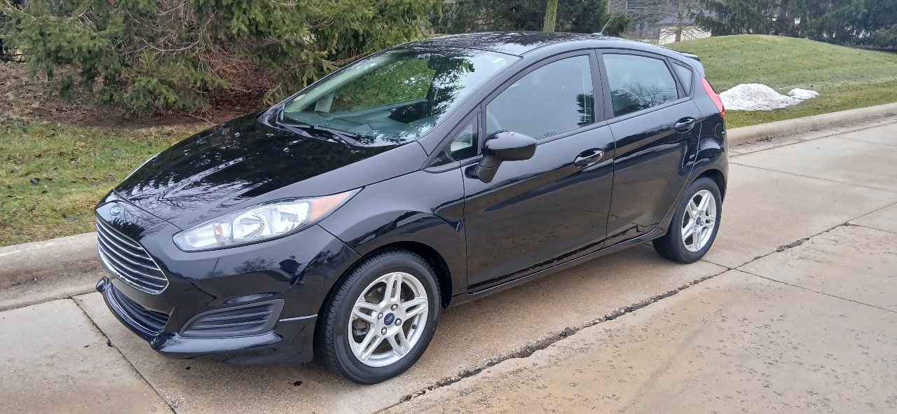 Used 2018 Ford Fiesta SE with VIN 3FADP4EJ1JM104054 for sale in Brunswick, OH