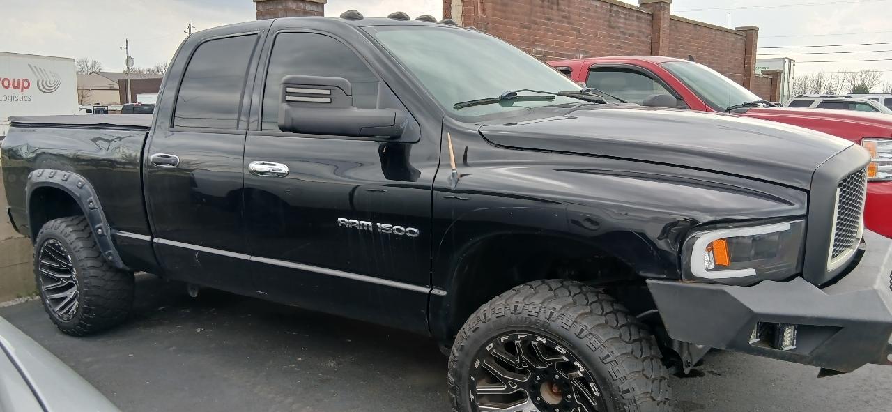 Dodge Ram 1500 ST Quad Cab 4WD 2004