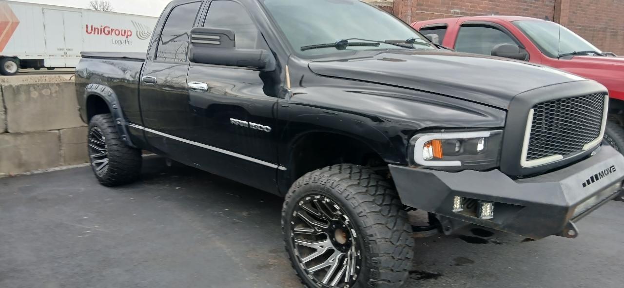 Dodge Ram 1500 ST Quad Cab 4WD 2004