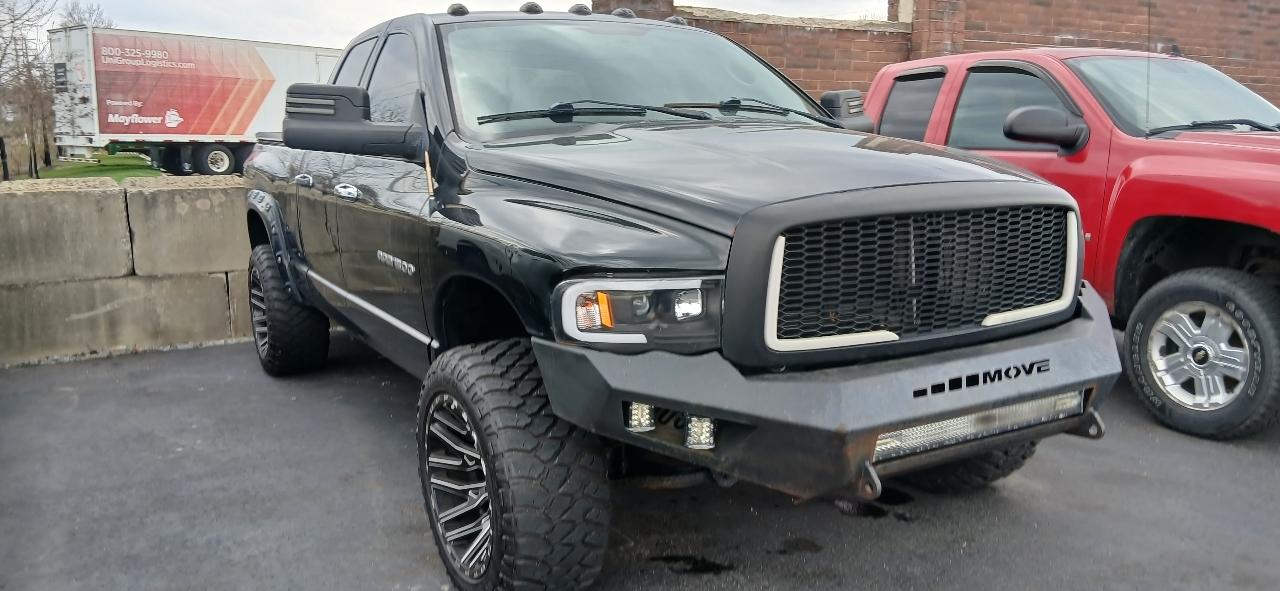 Dodge Ram 1500 ST Quad Cab 4WD 2004