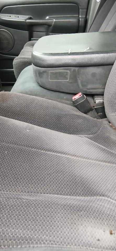 Dodge Ram 1500 ST Quad Cab 4WD 2004