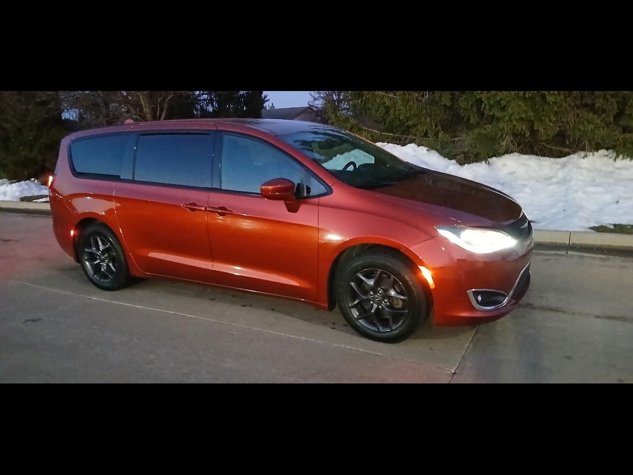 2018 Chrysler Pacifica Touring Plus