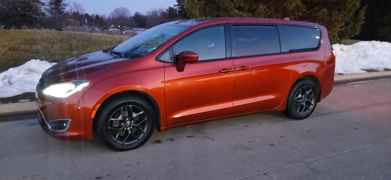 Chrysler Pacifica Touring Plus 2018