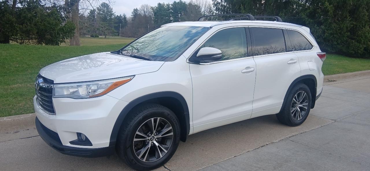 Toyota Highlander XLE AWD V6 2016