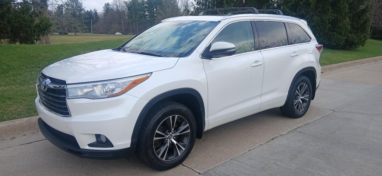 Toyota Highlander XLE AWD V6 2016
