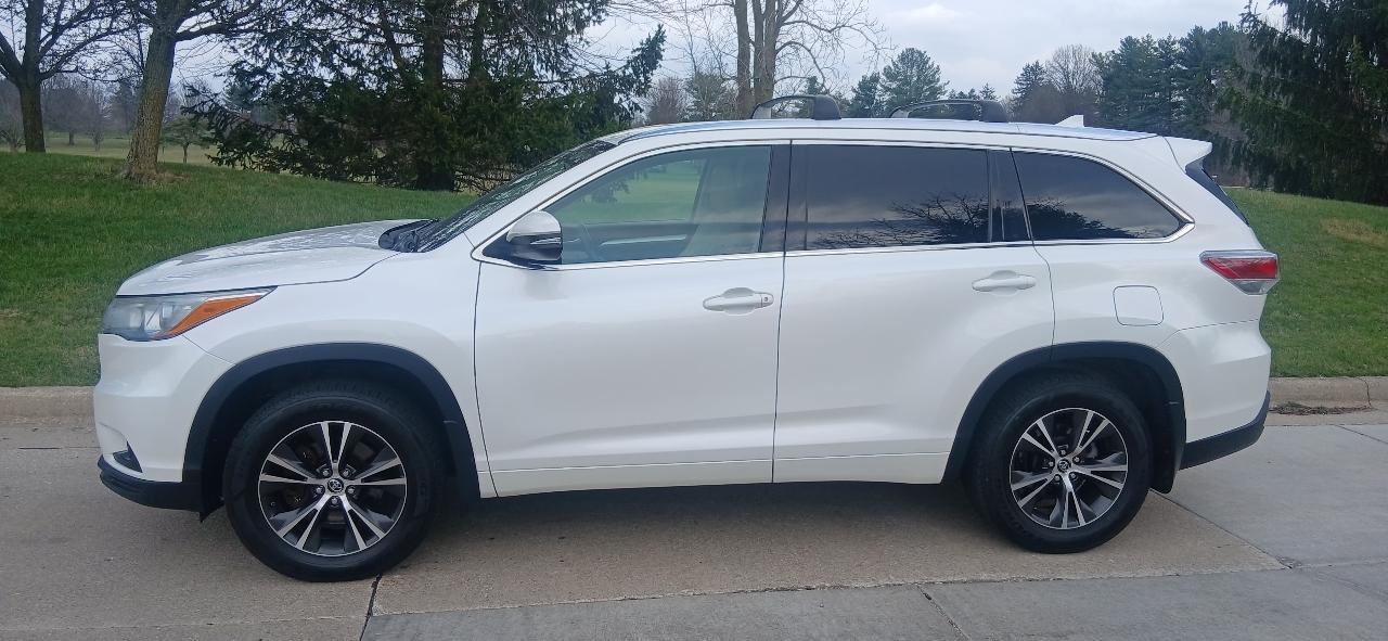 Toyota Highlander XLE AWD V6 2016