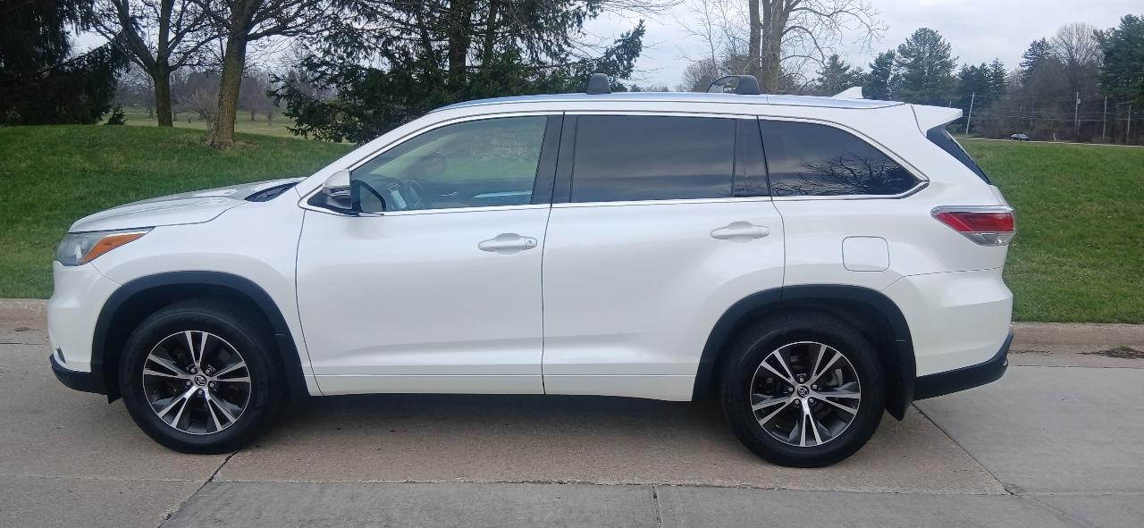 Toyota Highlander XLE AWD V6 2016