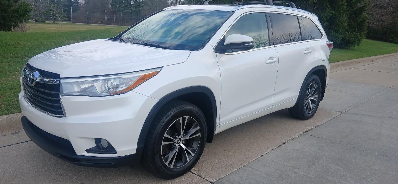 Toyota Highlander XLE AWD V6 2016