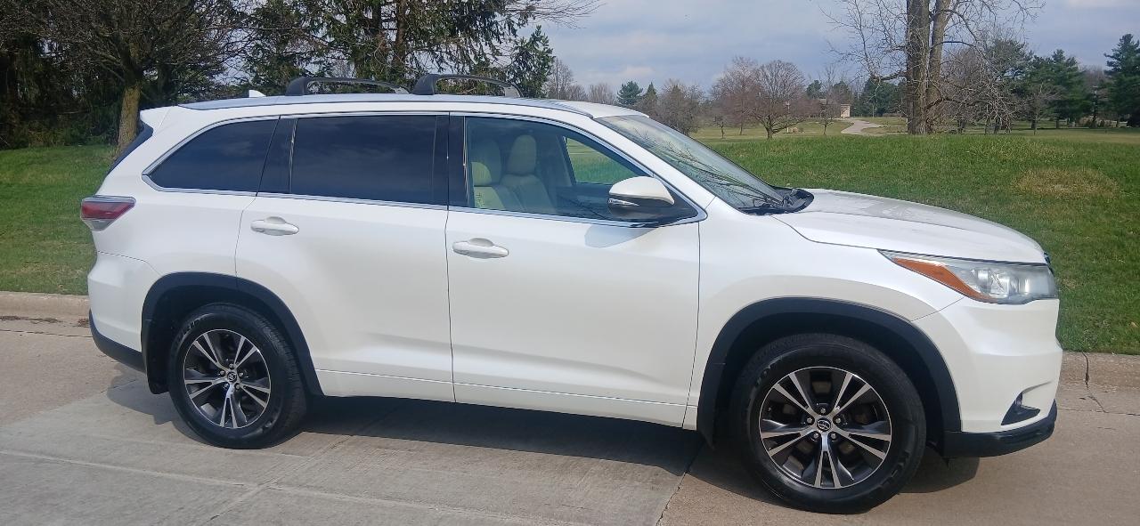Toyota Highlander XLE AWD V6 2016