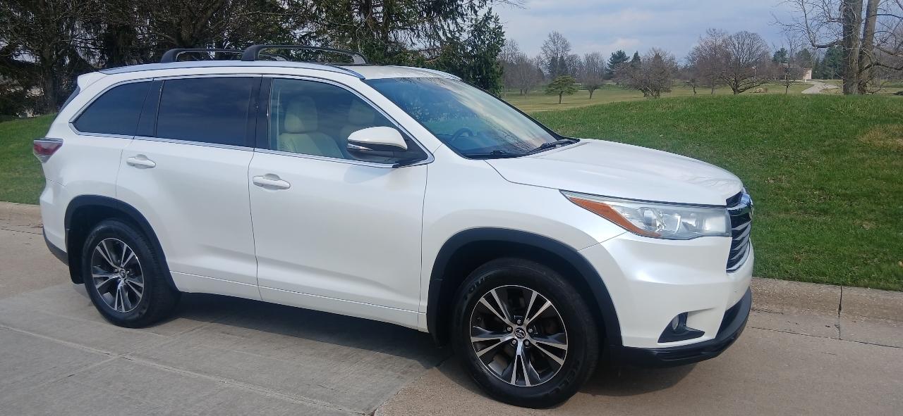 Toyota Highlander XLE AWD V6 2016