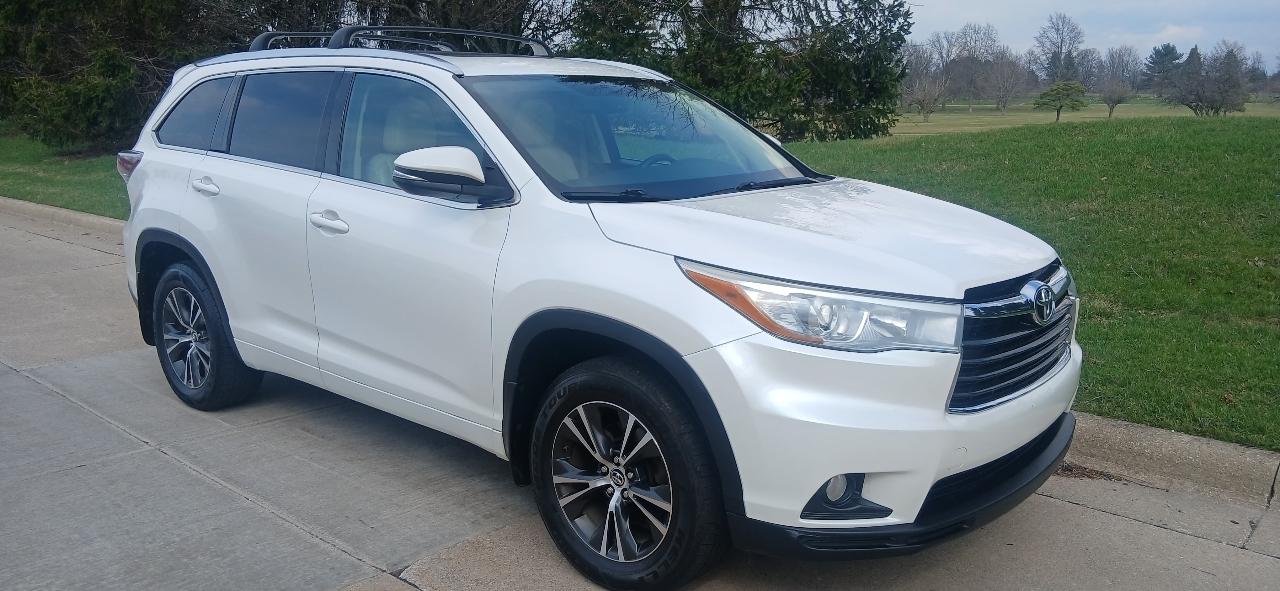 Toyota Highlander XLE AWD V6 2016