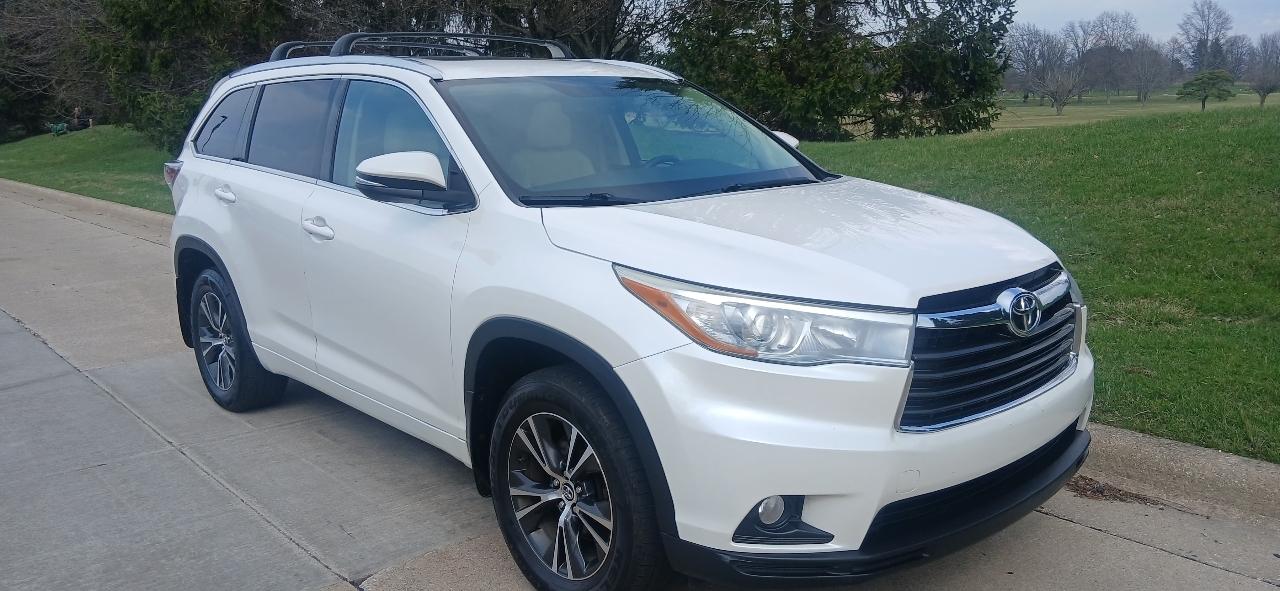 Toyota Highlander XLE AWD V6 2016