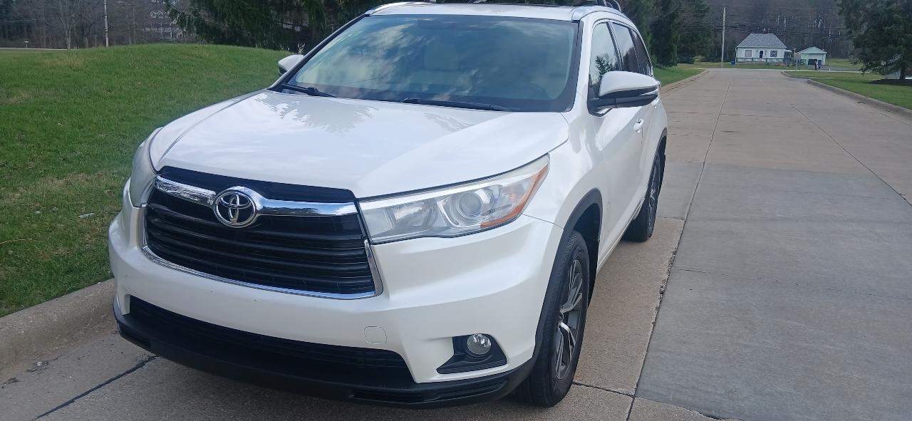 Toyota Highlander XLE AWD V6 2016