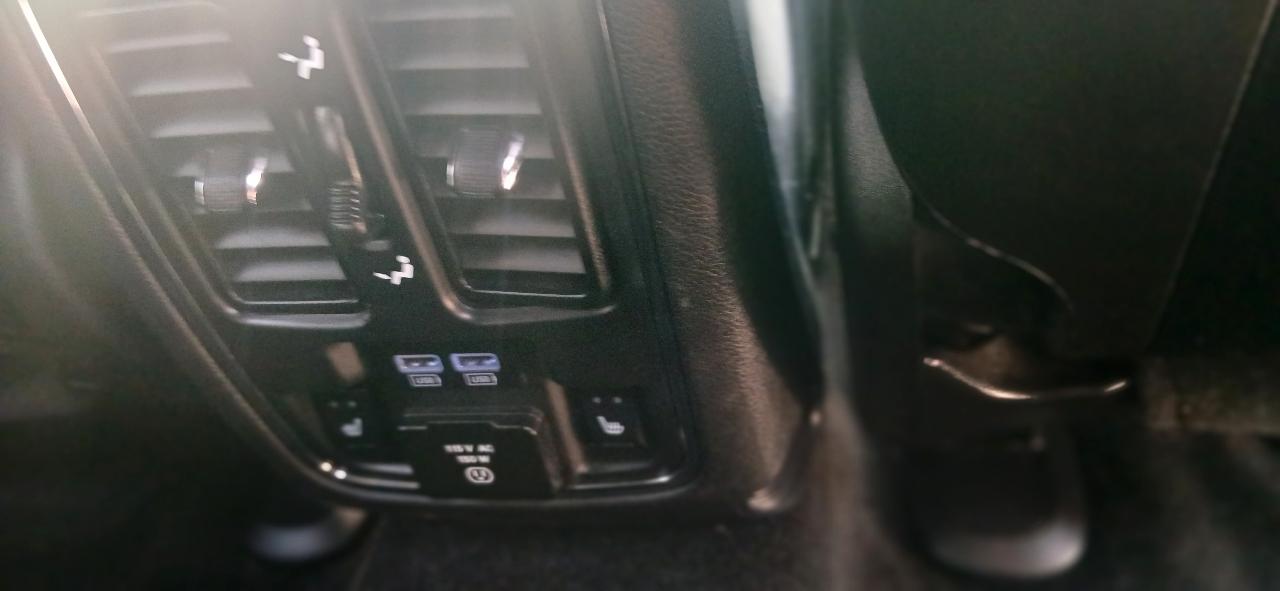 Jeep Grand Cherokee 4dr Overland 4WD 2014