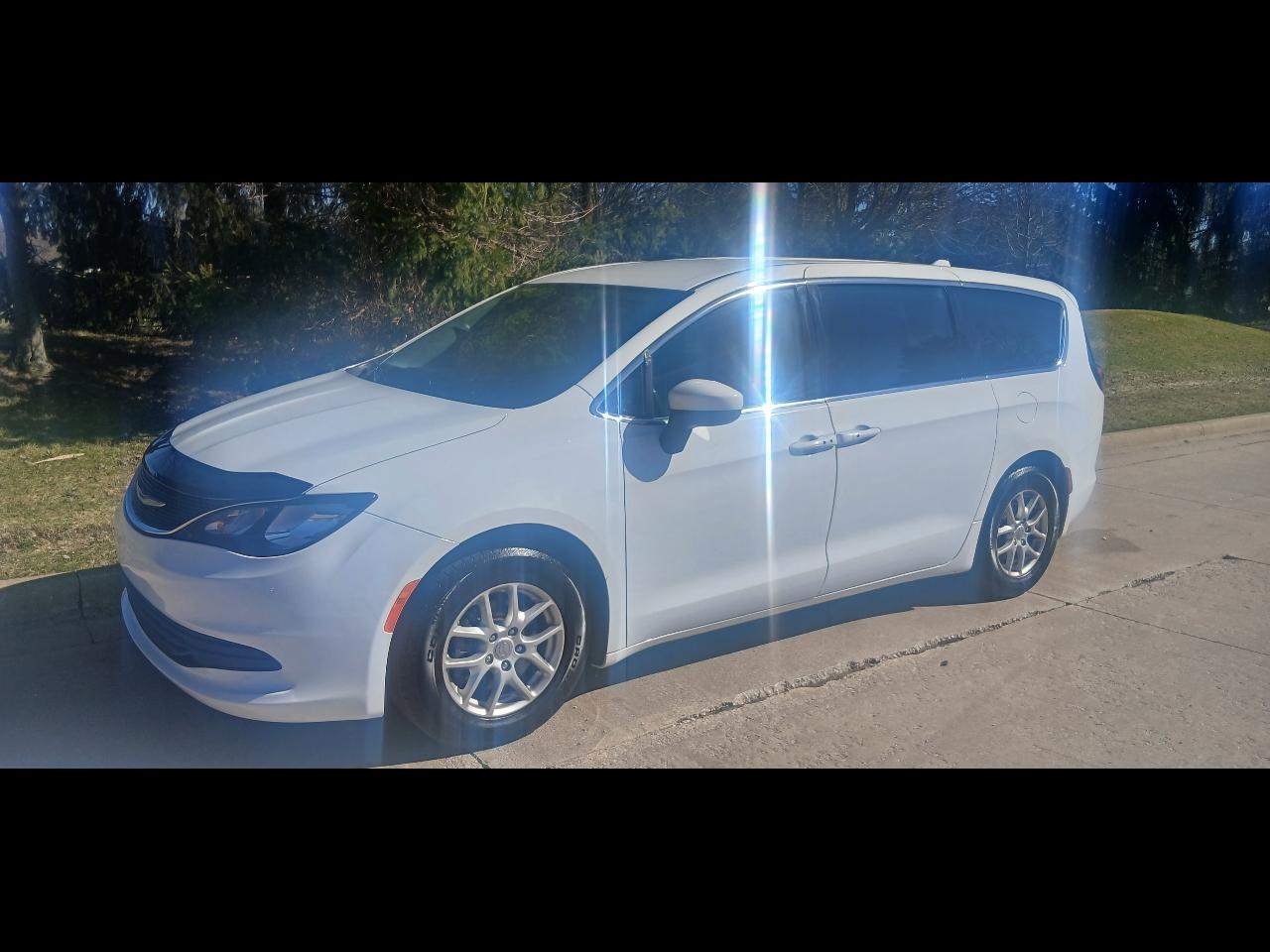 Chrysler Pacifica 4dr Wgn Limited FWD 2017