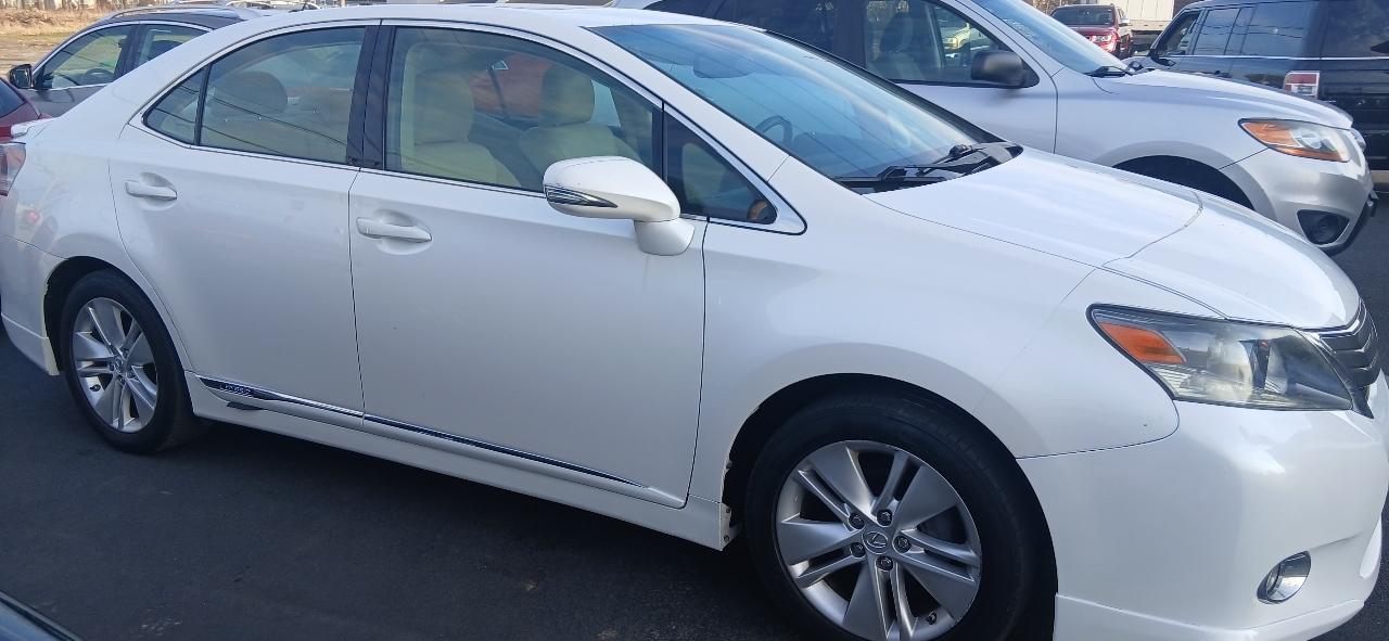 Lexus HS 250h Sedan 2010