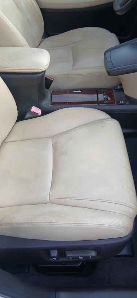 Lexus HS 250h Sedan 2010