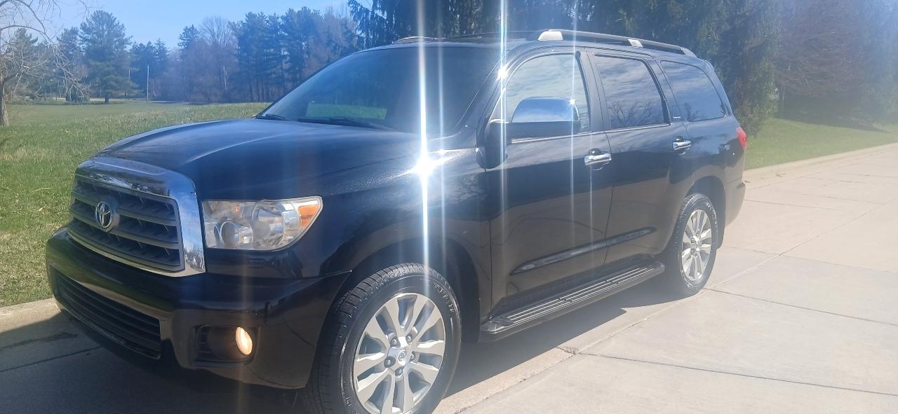 Toyota Sequoia Limited 4WD FFV 2011