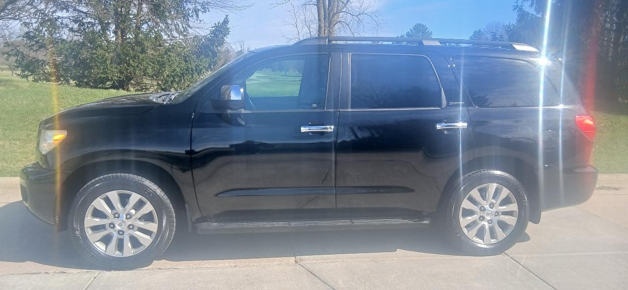 Toyota Sequoia Limited 4WD FFV 2011