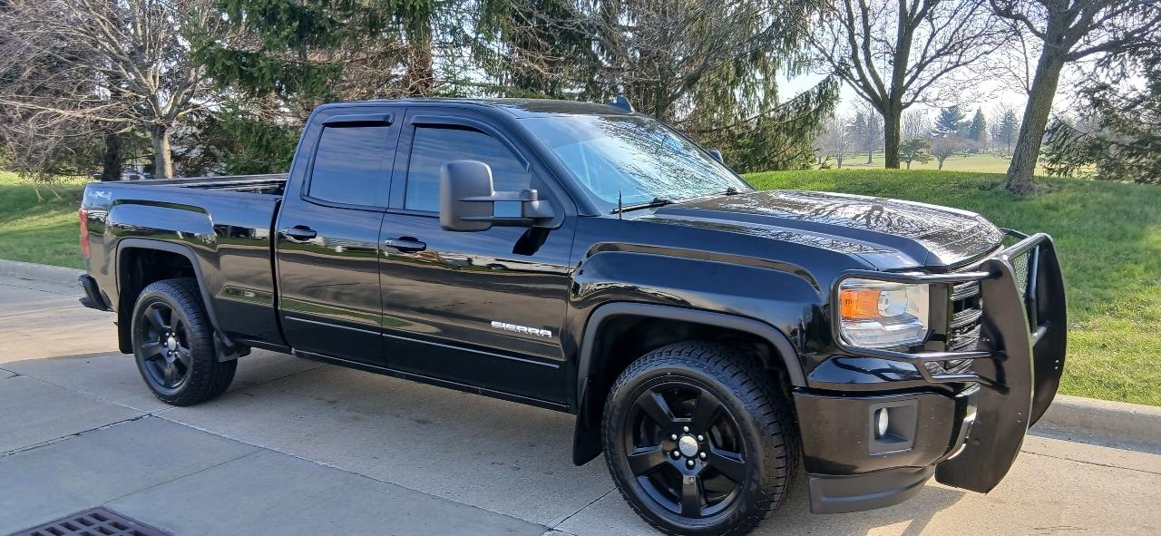 GMC Sierra 1500 Crew Cab Crew Cab 143.5" WB 4WD SLE 2015