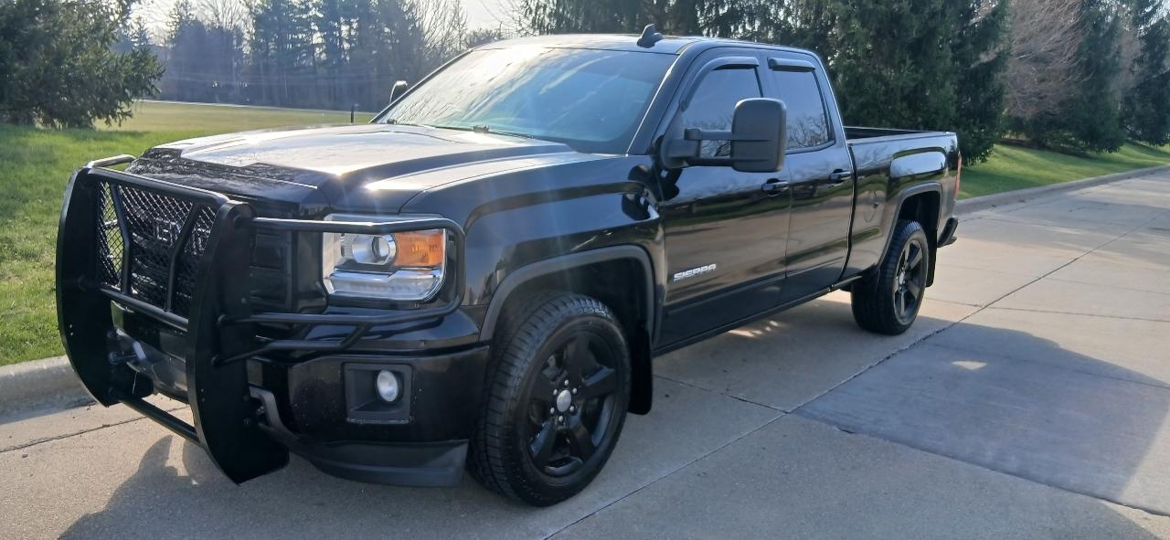 GMC Sierra 1500 Crew Cab Crew Cab 143.5" WB 4WD SLE 2015