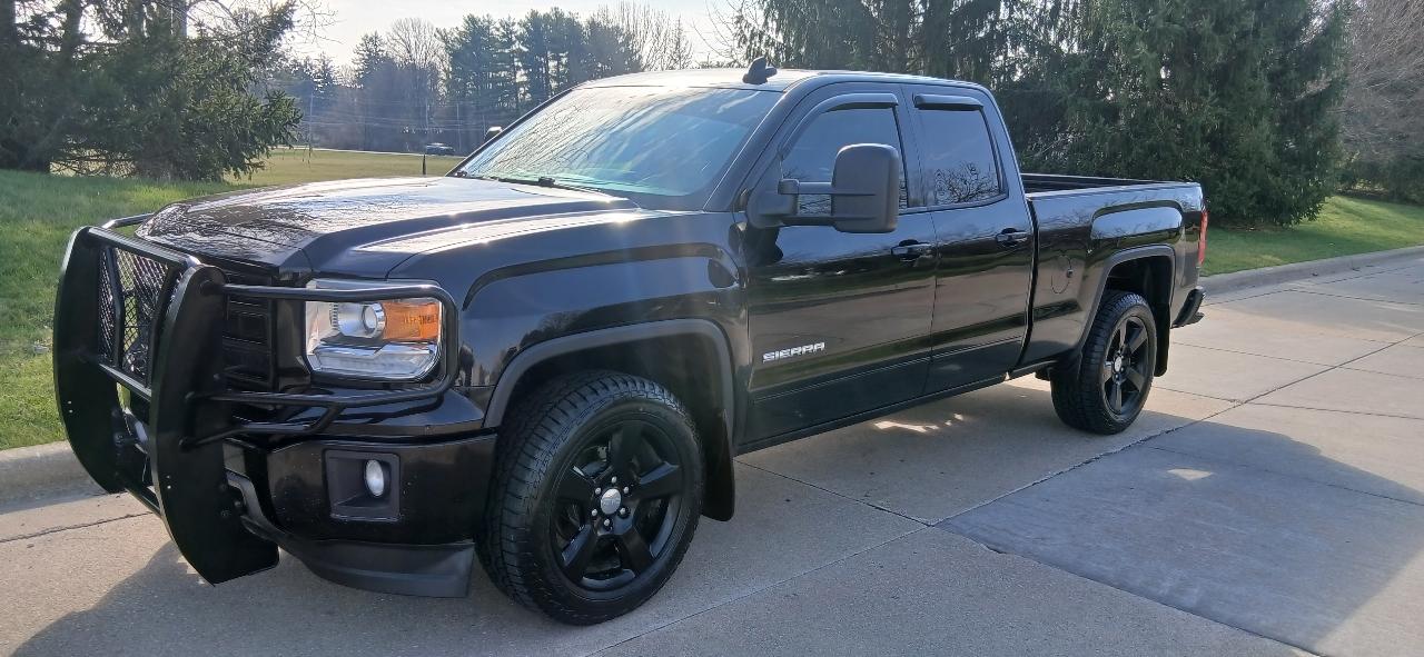 GMC Sierra 1500 Crew Cab Crew Cab 143.5" WB 4WD SLE 2015