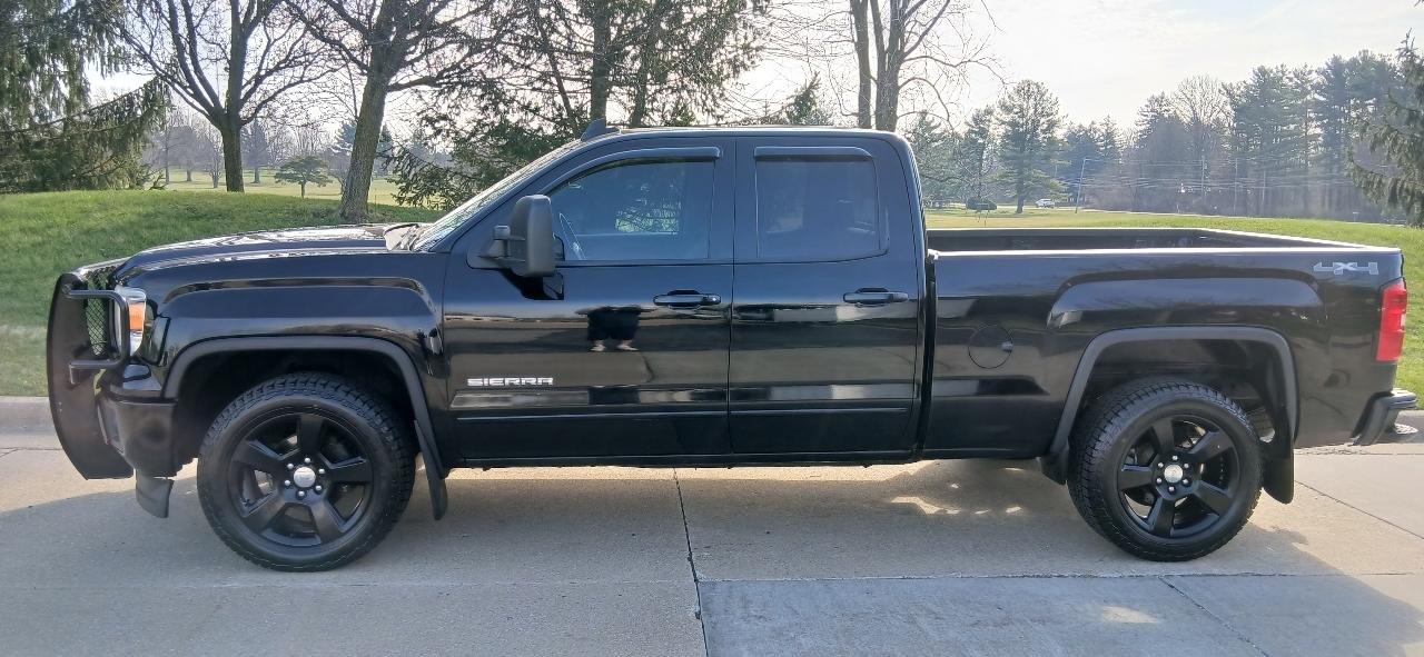 GMC Sierra 1500 Crew Cab Crew Cab 143.5" WB 4WD SLE 2015
