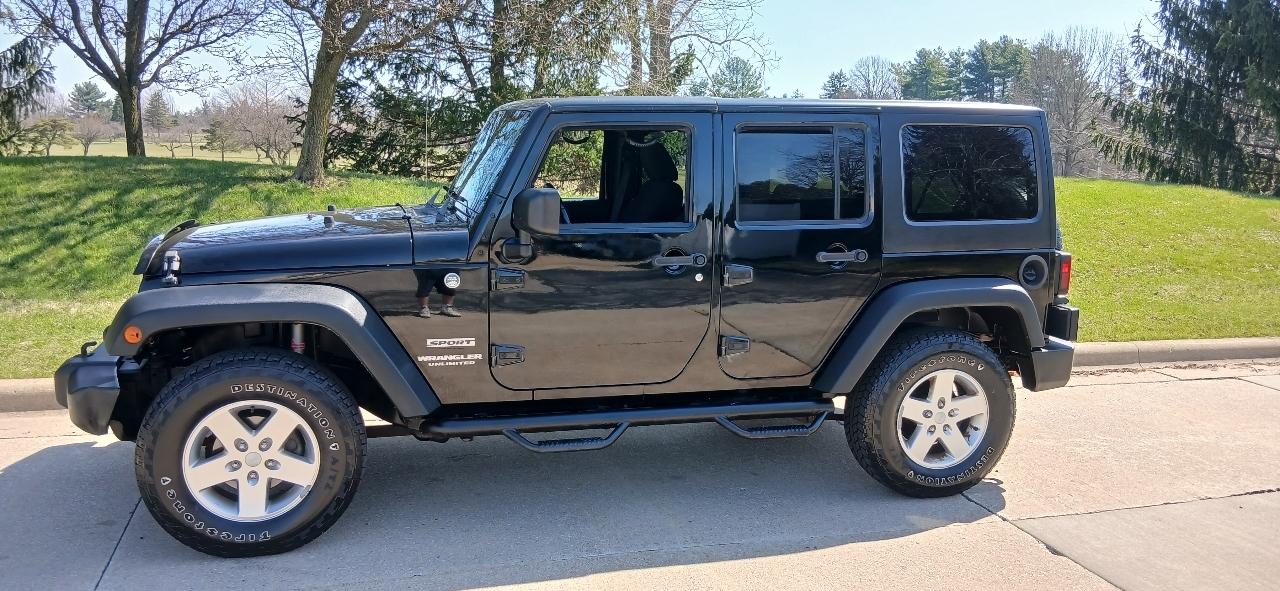 Jeep Wrangler Unlimited Sport 4WD 2013