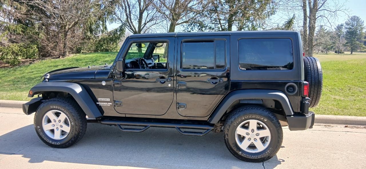 Jeep Wrangler Unlimited Sport 4WD 2013
