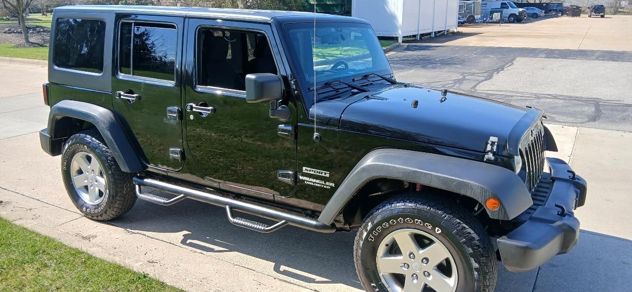 Jeep Wrangler Unlimited Sport 4WD 2013