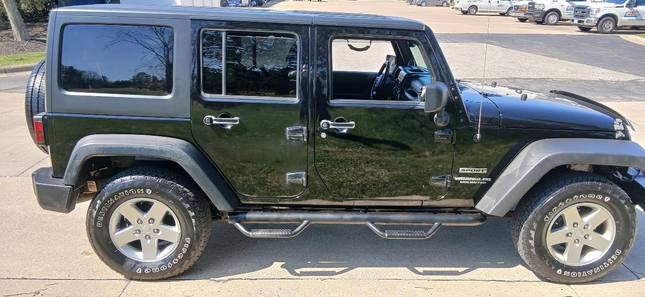 Jeep Wrangler Unlimited Sport 4WD 2013