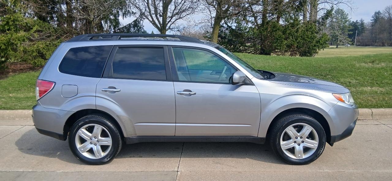Subaru Forester 2.5X Premium 2010