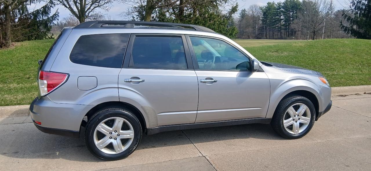 Subaru Forester 2.5X Premium 2010