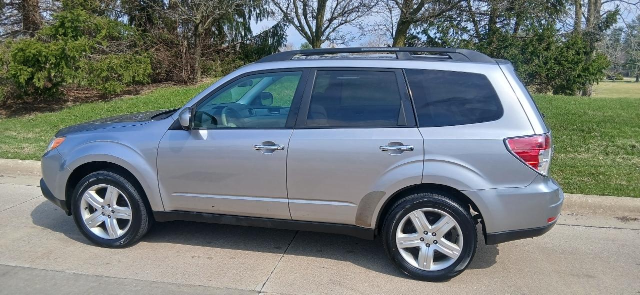 Subaru Forester 2.5X Premium 2010