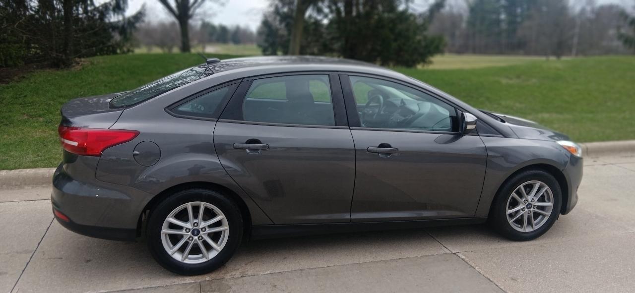 Ford Focus SE Sedan 2018