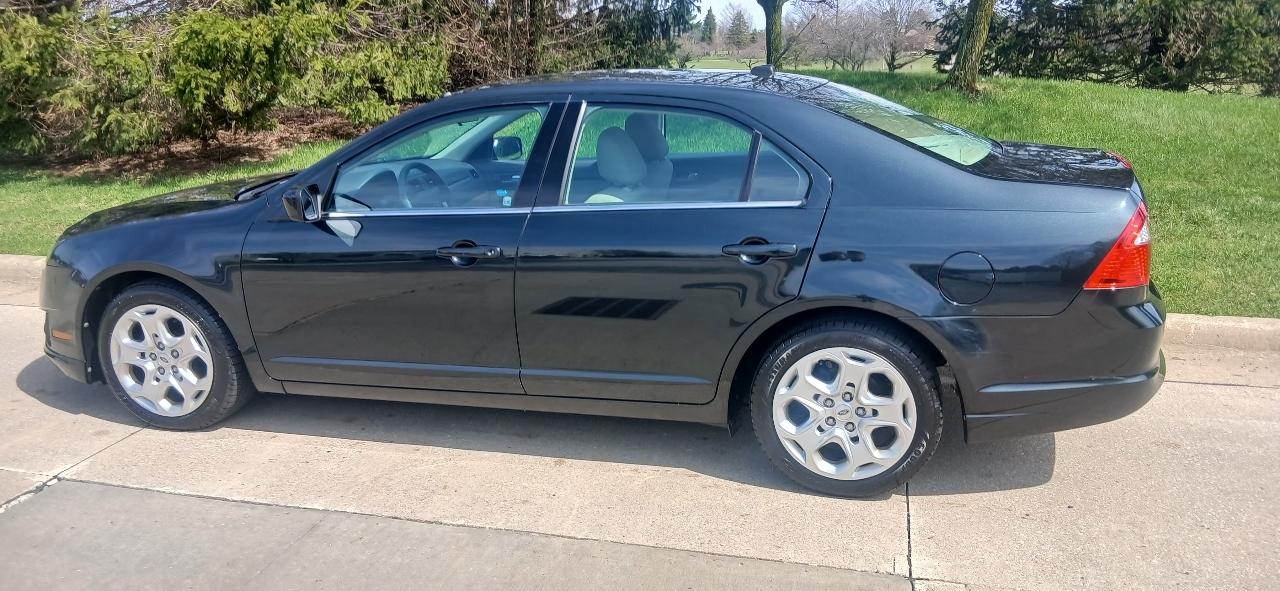 Ford Fusion SE 2010