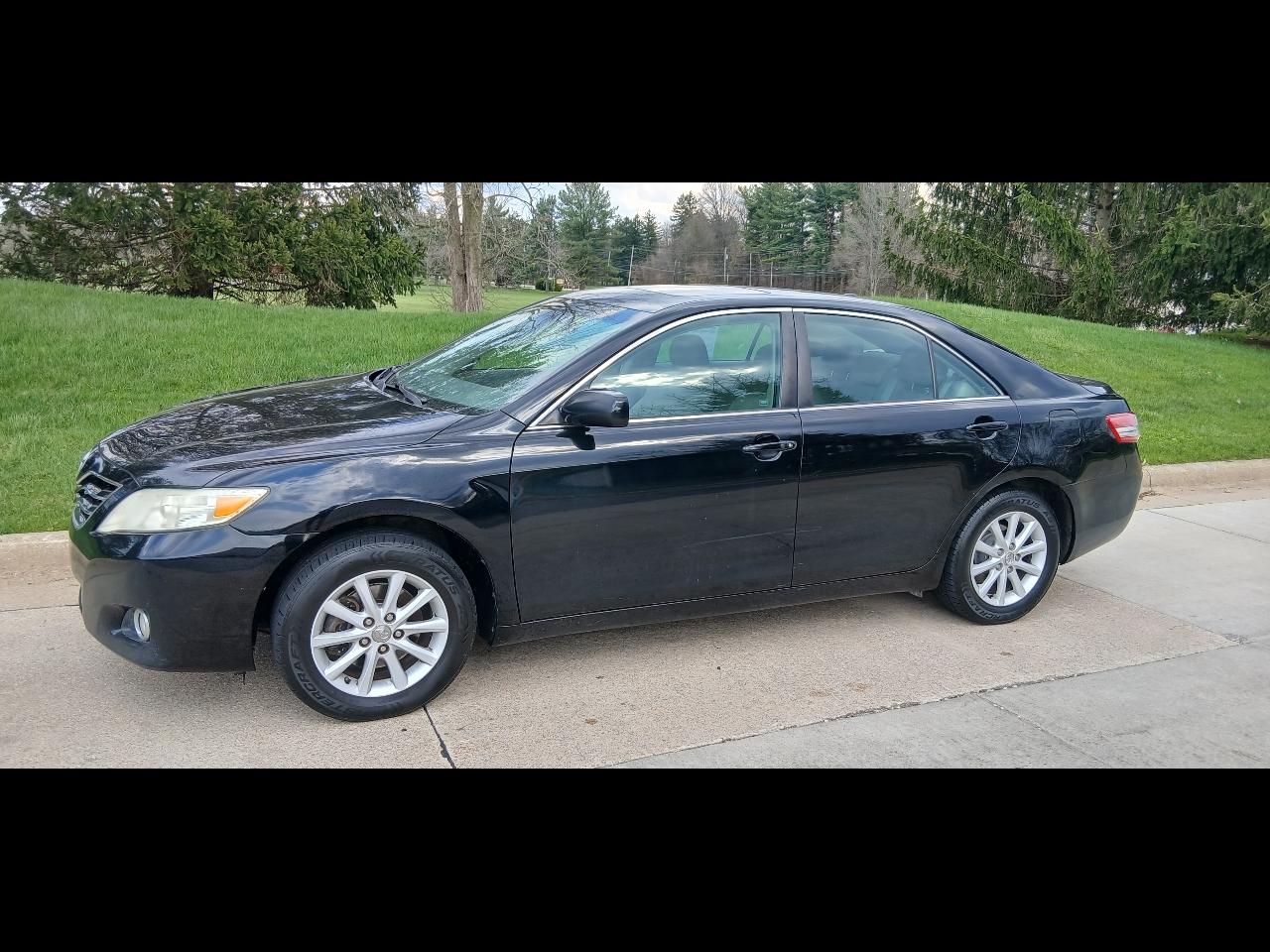 Toyota Camry XLE 4D Sedan 2011