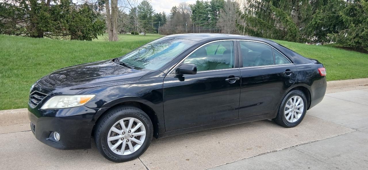 Toyota Camry XLE 4D Sedan 2011