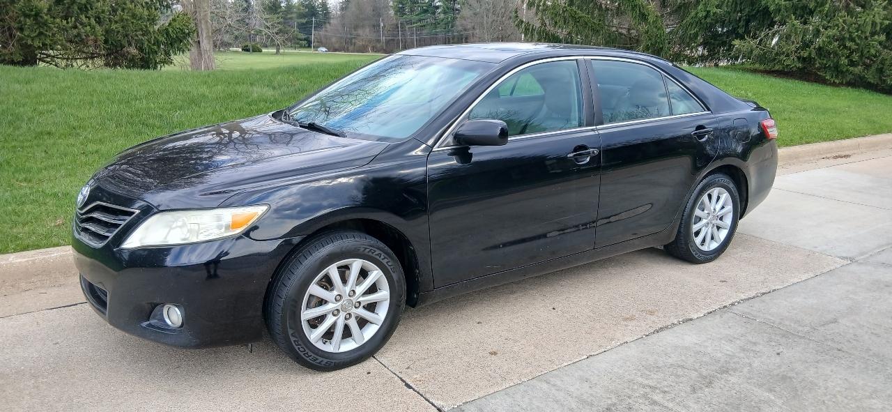 Toyota Camry XLE 4D Sedan 2011