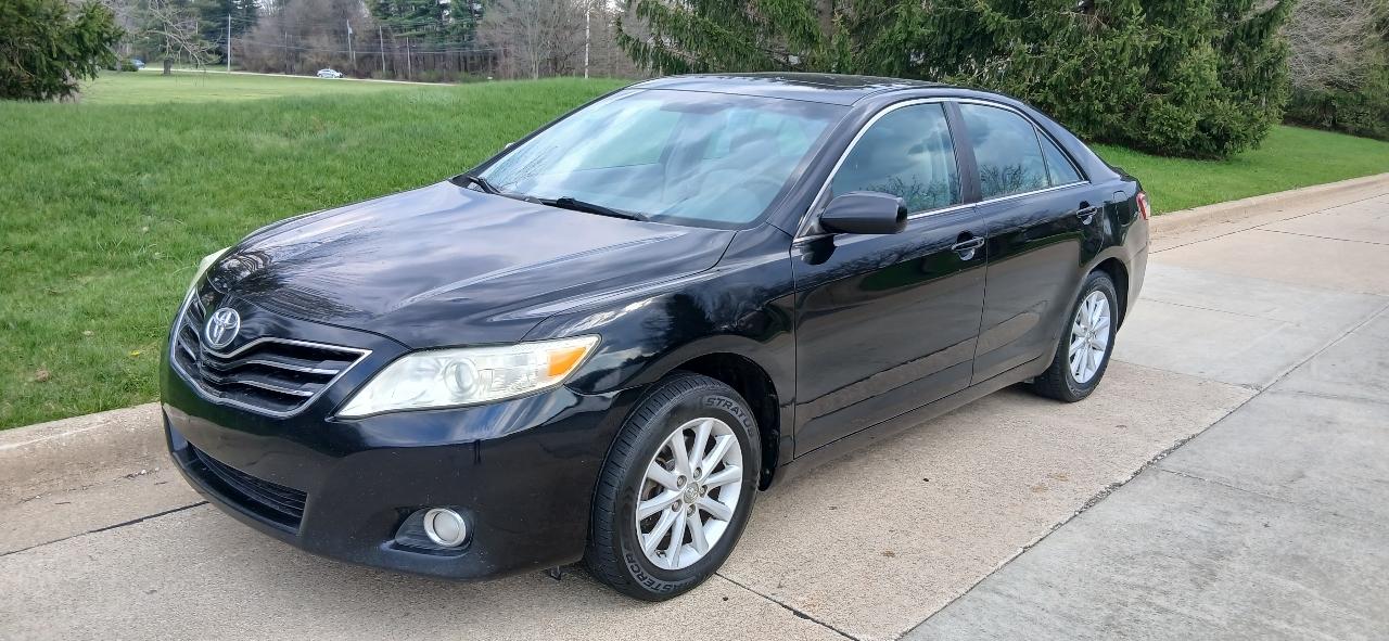 Toyota Camry XLE 4D Sedan 2011