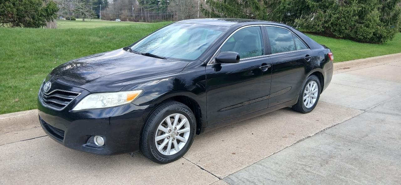 Toyota Camry XLE 4D Sedan 2011