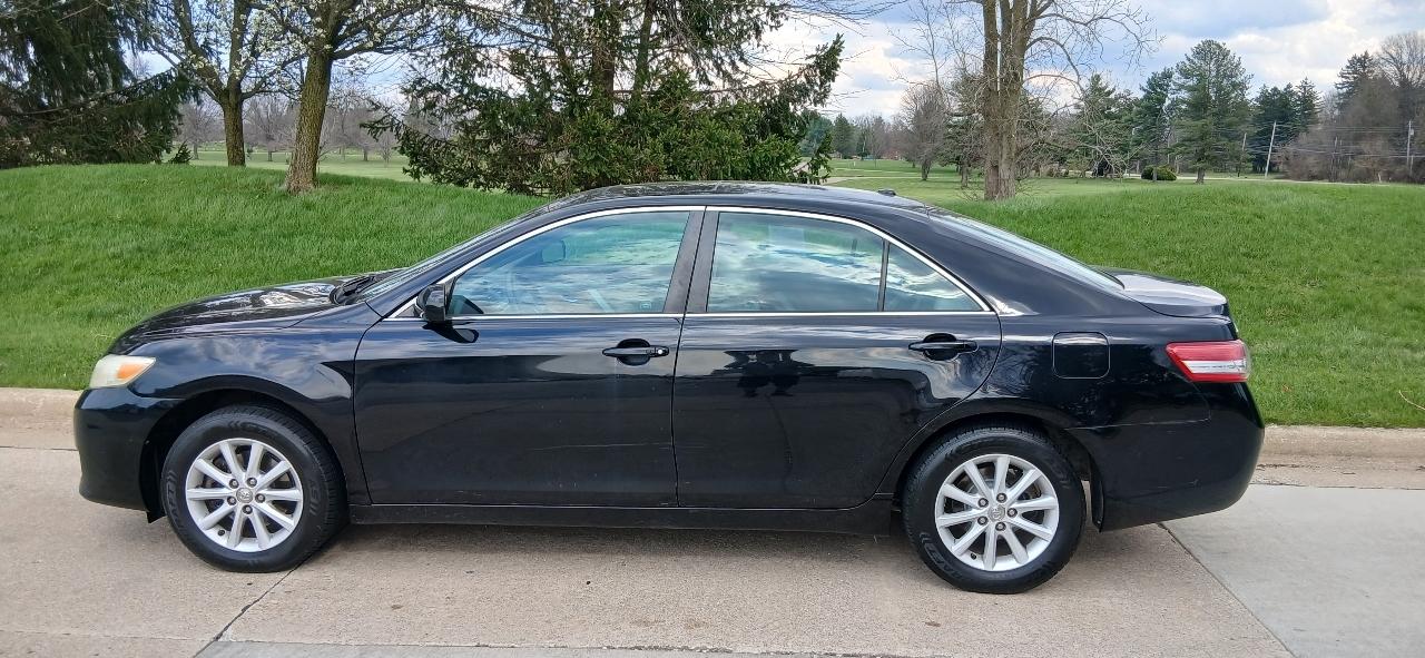 Toyota Camry XLE 4D Sedan 2011