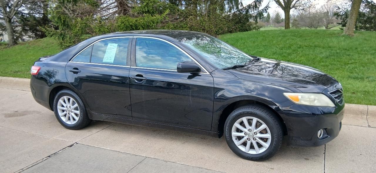 Toyota Camry XLE 4D Sedan 2011