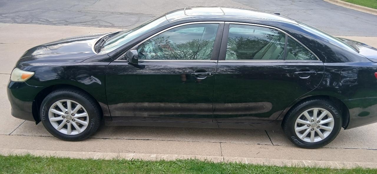 Toyota Camry XLE 4D Sedan 2011