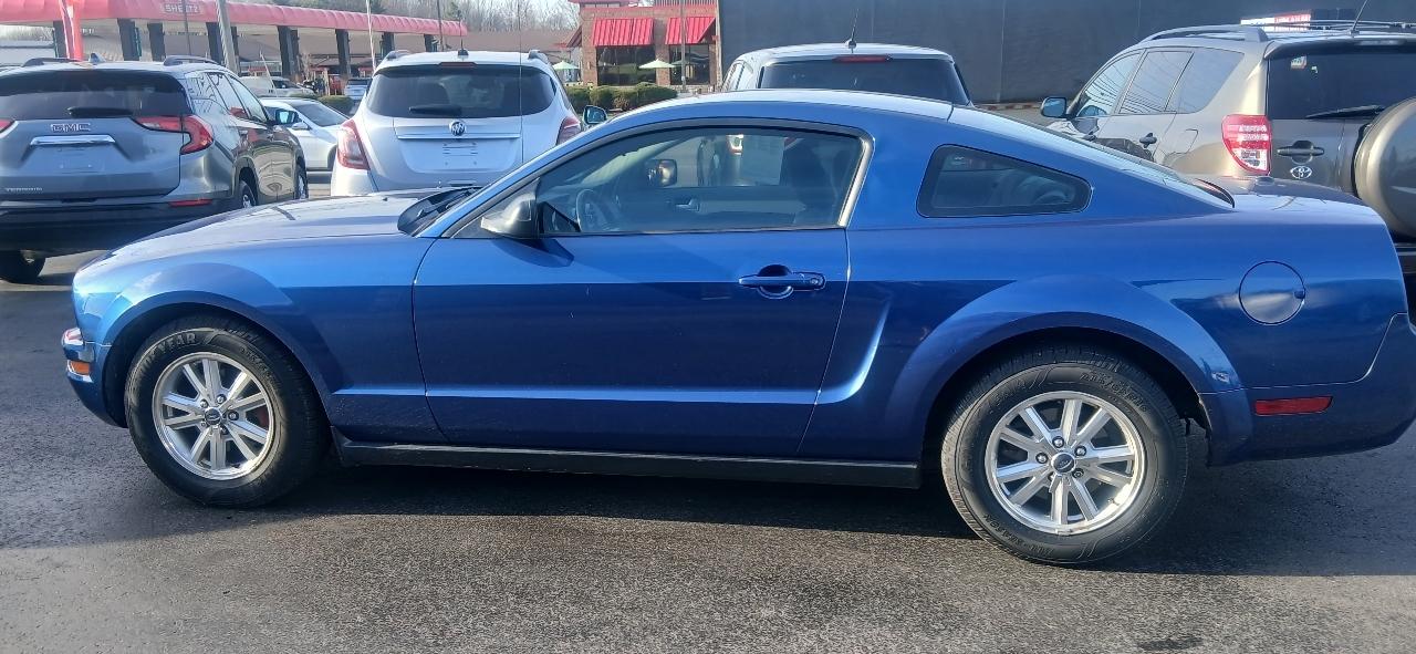 Ford Mustang 2dr Coupe GLX 2007