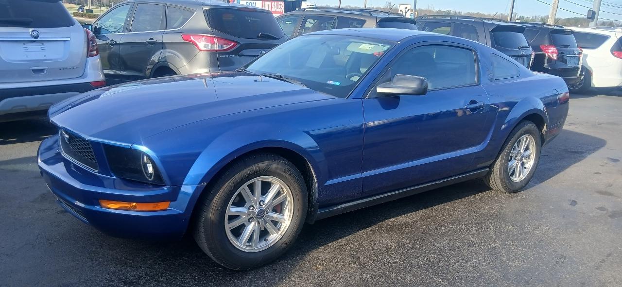 Ford Mustang 2dr Coupe GLX 2007