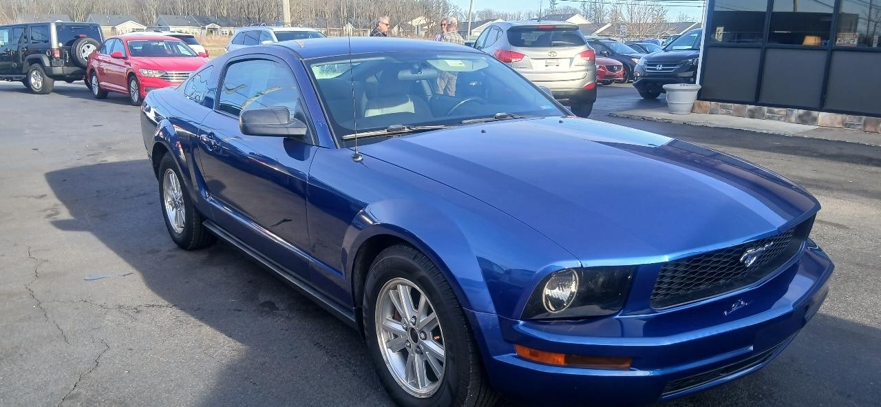 Ford Mustang 2dr Coupe GLX 2007